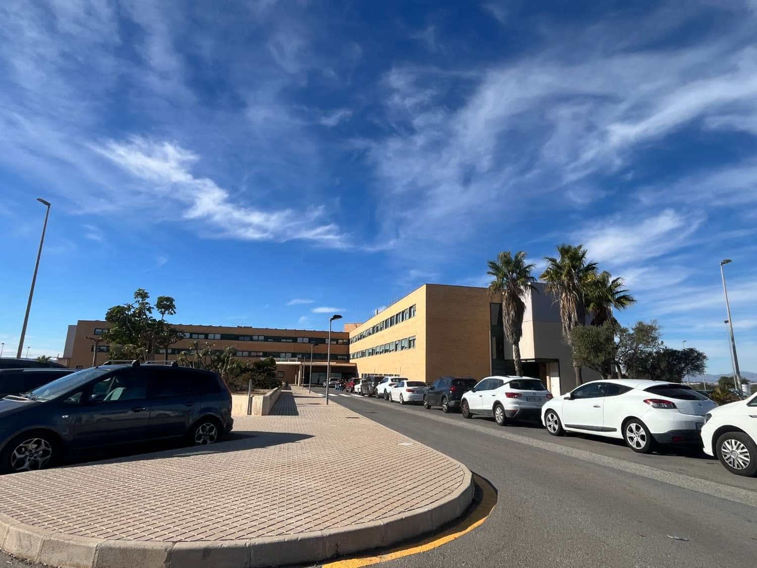 3 soverom Villa til salgs i Torrevieja med svømmebasseng - € 595 000 (Ref: 9529505)