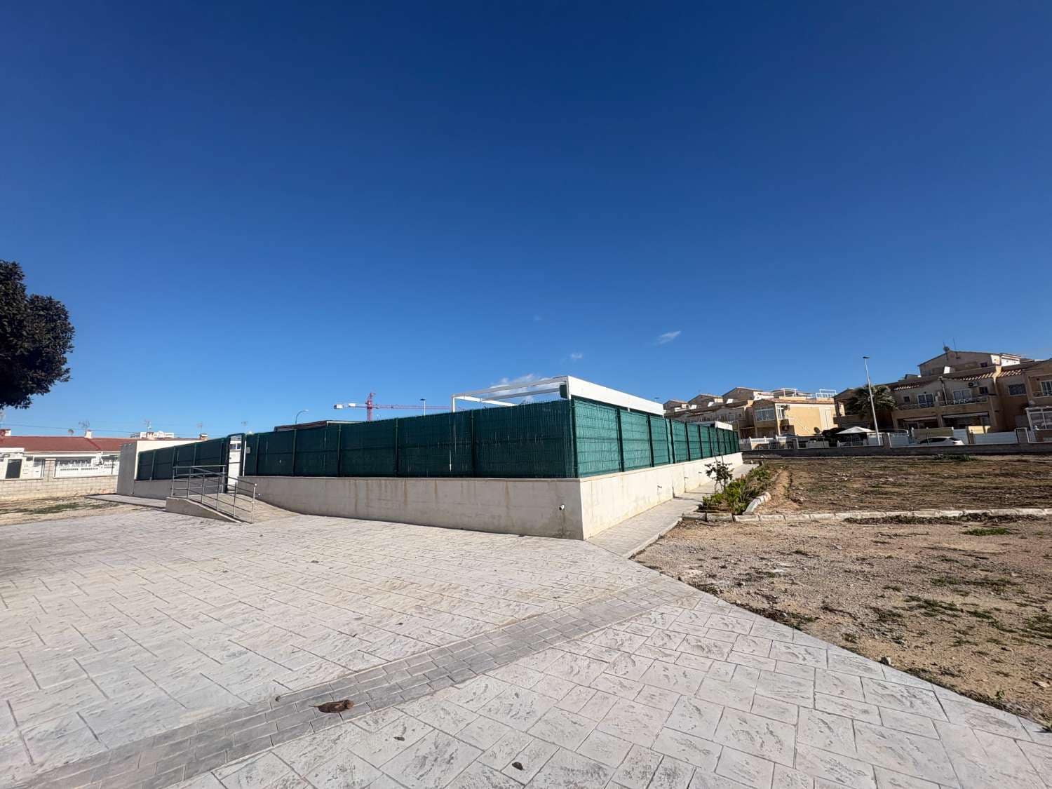 2 bedroom Bungalow for sale in Torrevieja with pool - € 115,000 (Ref: 9535572)