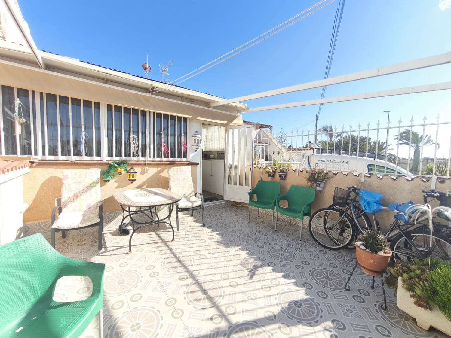 2 bedroom Bungalow for sale in Torrevieja with pool - € 115,000 (Ref: 9535572)