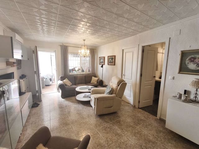 4 makuuhuone Bungalow myytävänä paikassa Torrevieja - 140 000 € (Ref: 9535573)