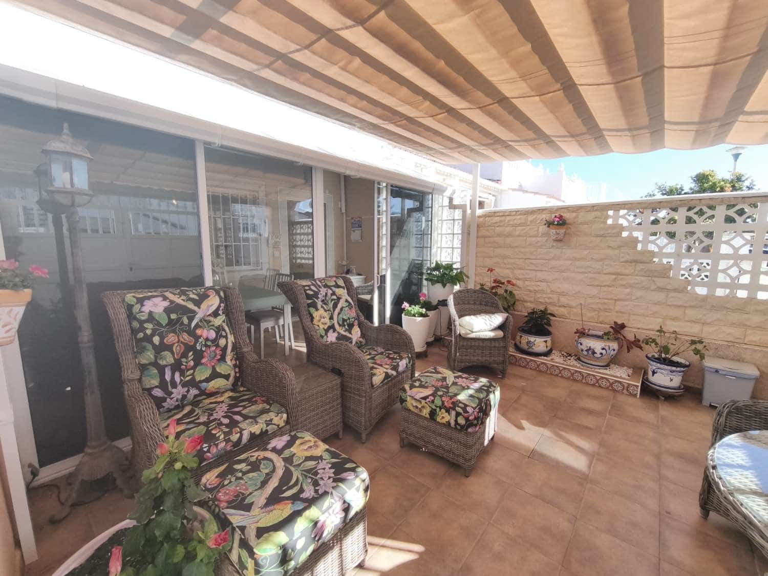 4 Zimmer Bungalow zu verkaufen in Torrevieja - 140.000 € (Ref: 9535573)