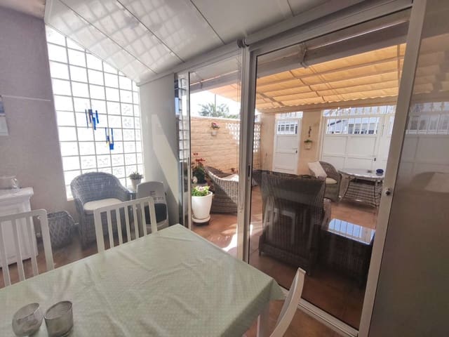 4 makuuhuone Bungalow myytävänä paikassa Torrevieja - 140 000 € (Ref: 9535573)