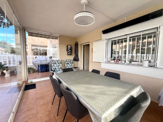 3 soveværelse Lejlighed til salg i Orihuela med swimmingpool - € 289.000 (Ref: 9557649)