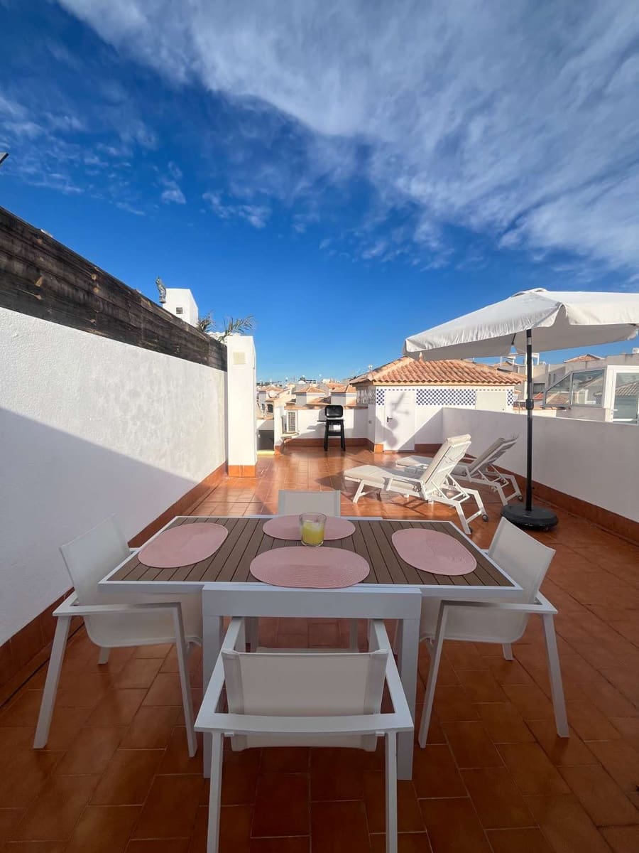 2 Zimmer Strandapartment zu verkaufen in Orihuela mit Pool - 144.900 € (Ref: 9560956)