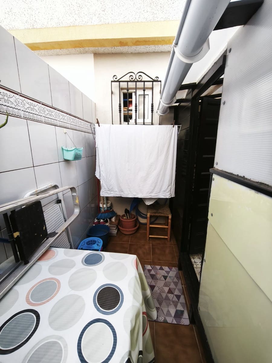 3 makuuhuone Bungalow myytävänä paikassa Orihuela mukana uima-altaan - 179 990 € (Ref: 9573998)