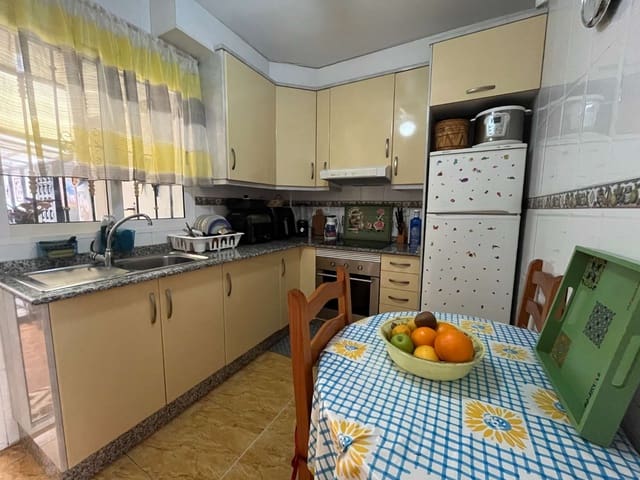 3 makuuhuone Bungalow myytävänä paikassa Orihuela mukana uima-altaan - 179 990 € (Ref: 9573998)