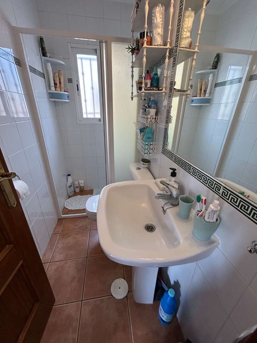 4 chambre Villa/Maison Mitoyenne à vendre à Orihuela avec piscine - 299 999 € (Ref: 9585483)