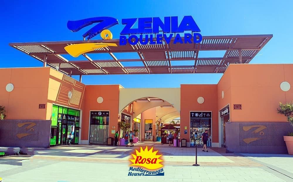 4 chambre Villa/Maison Mitoyenne à vendre à Orihuela avec piscine - 299 999 € (Ref: 9585483)