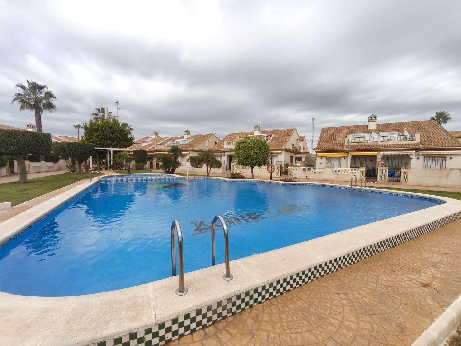 4 chambre Villa/Maison Mitoyenne à vendre à Orihuela avec piscine - 299 999 € (Ref: 9585483)