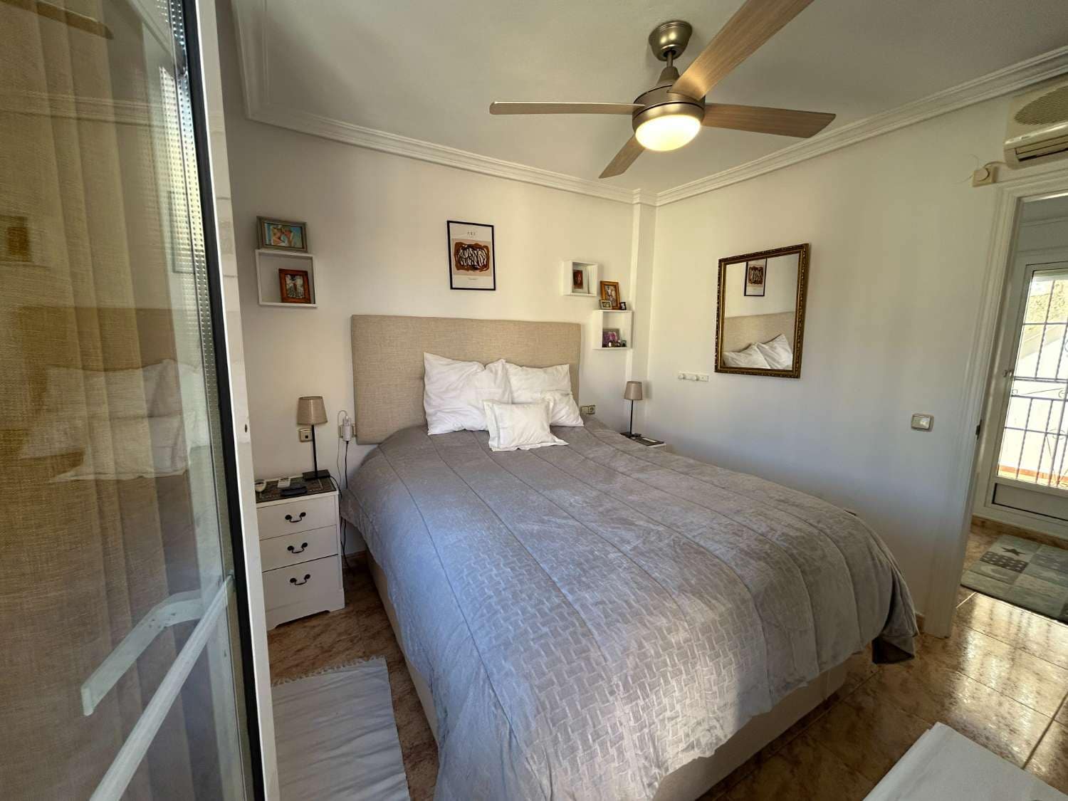 3 quarto Moradia em Banda para venda em Orihuela com piscina - 265 000 € (Ref: 9594711)