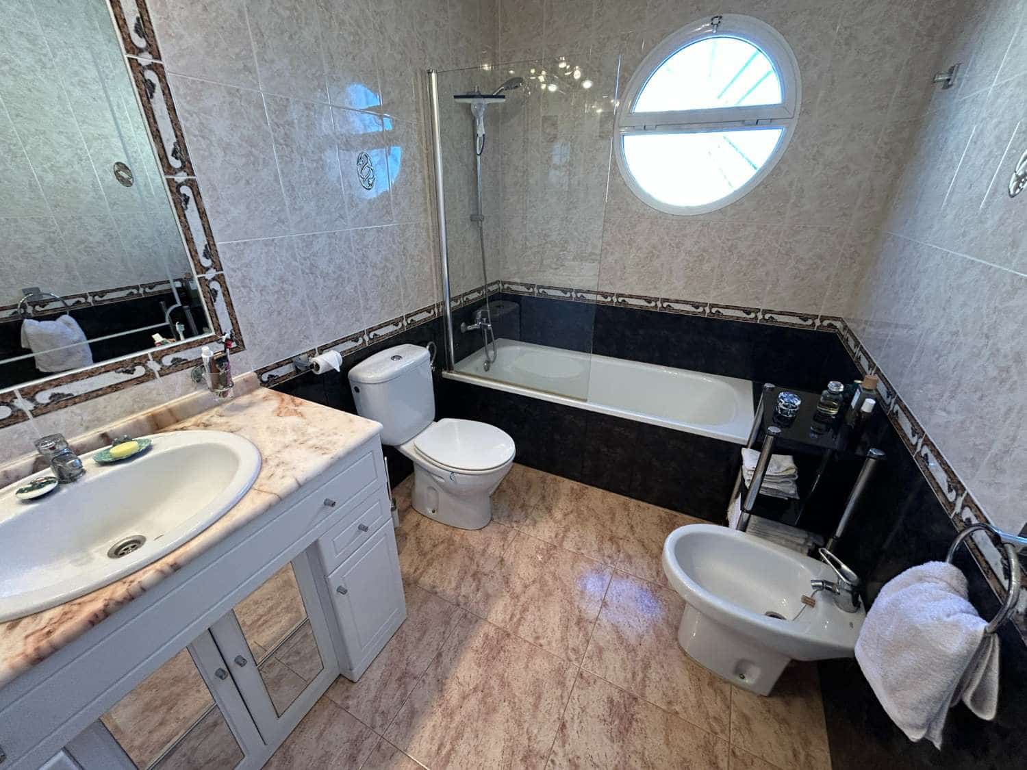 3 quarto Moradia em Banda para venda em Orihuela com piscina - 265 000 € (Ref: 9594711)