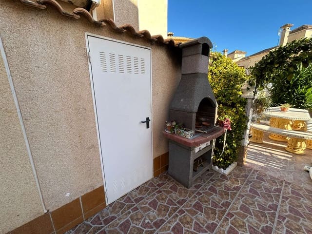 3 quarto Moradia em Banda para venda em Orihuela com piscina - 265 000 € (Ref: 9594711)