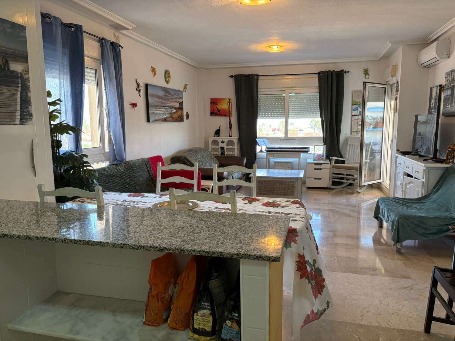 2 slaapkamer Penthouse te koop in Orihuela met zwembad - € 185.000 (Ref: 9625353)