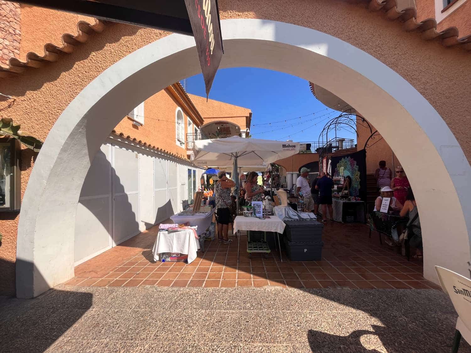 2 slaapkamer Penthouse te koop in Orihuela met zwembad - € 185.000 (Ref: 9625353)