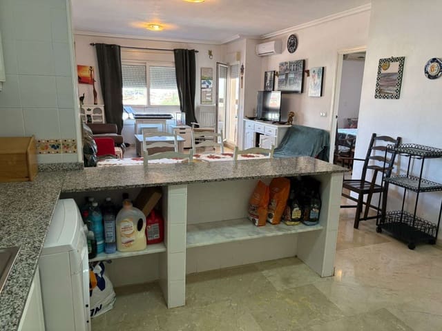 2 slaapkamer Penthouse te koop in Orihuela met zwembad - € 185.000 (Ref: 9625353)