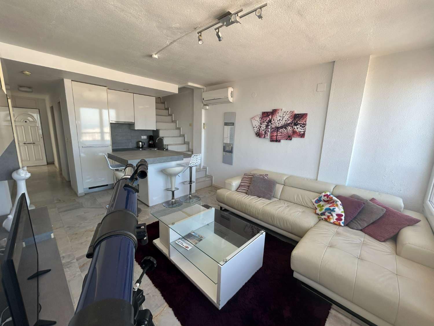 2 bedroom Beach Apartment for sale in Torrevieja with pool - € 199,000 (Ref: 9629674)