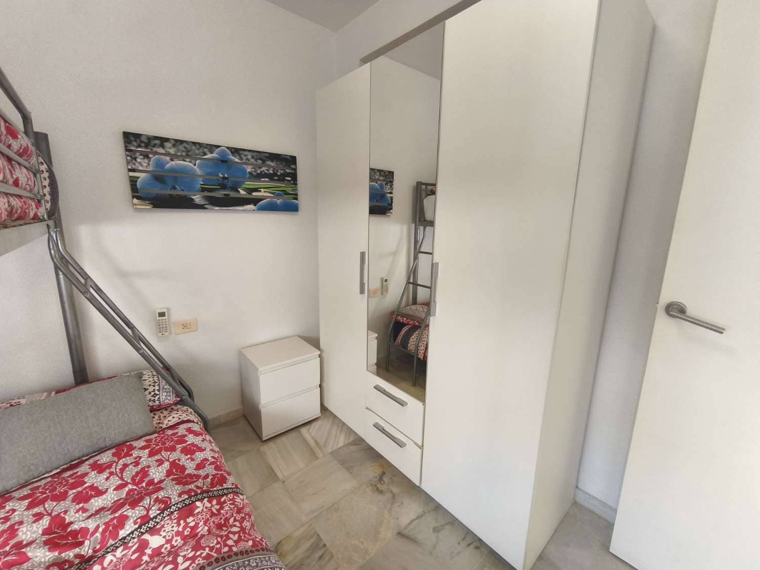 2 bedroom Beach Apartment for sale in Torrevieja with pool - € 199,000 (Ref: 9629674)