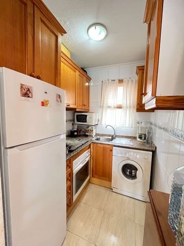 2 slaapkamer Strandappartement te koop in Orihuela - € 135.000 (Ref: 9643798)