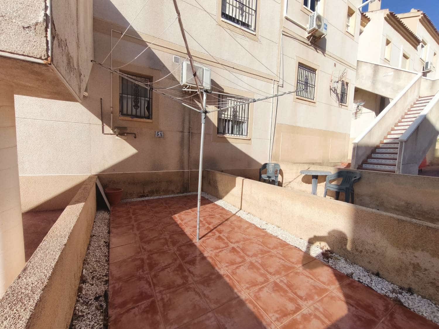 2 bedroom Beach Apartment for sale in Orihuela - € 135,000 (Ref: 9643798)