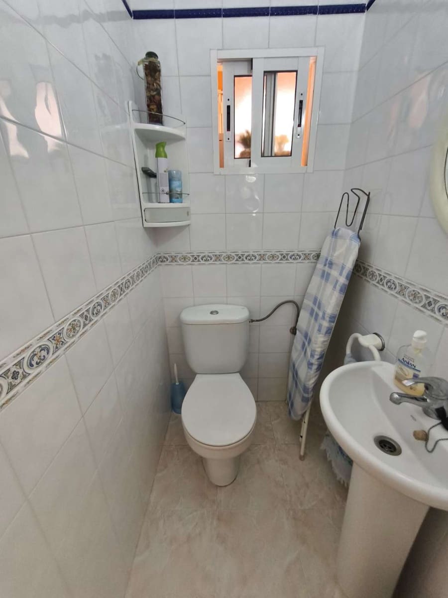 Piso de 3 habitaciones en Orihuela en venta con piscina - 150.000 € (Ref: 9665970)