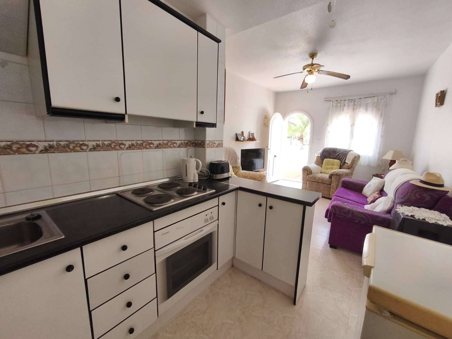 Piso de 3 habitaciones en Orihuela en venta con piscina - 150.000 € (Ref: 9665970)