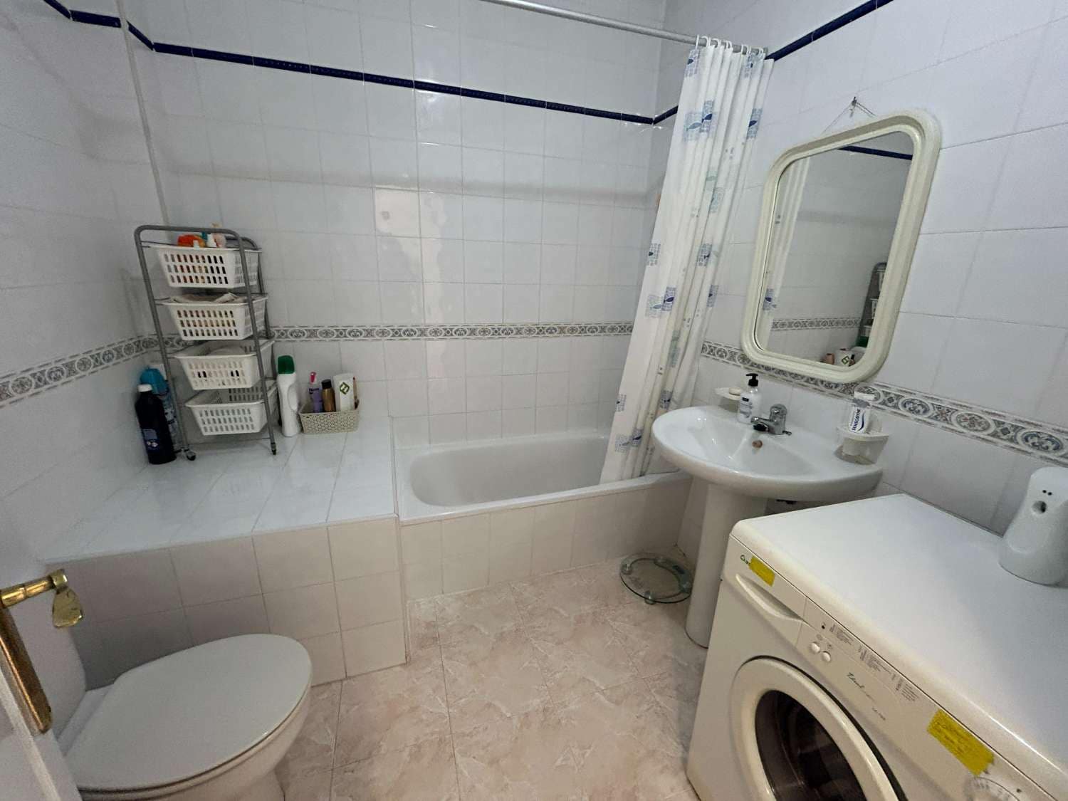 Piso de 3 habitaciones en Orihuela en venta con piscina - 150.000 € (Ref: 9665970)