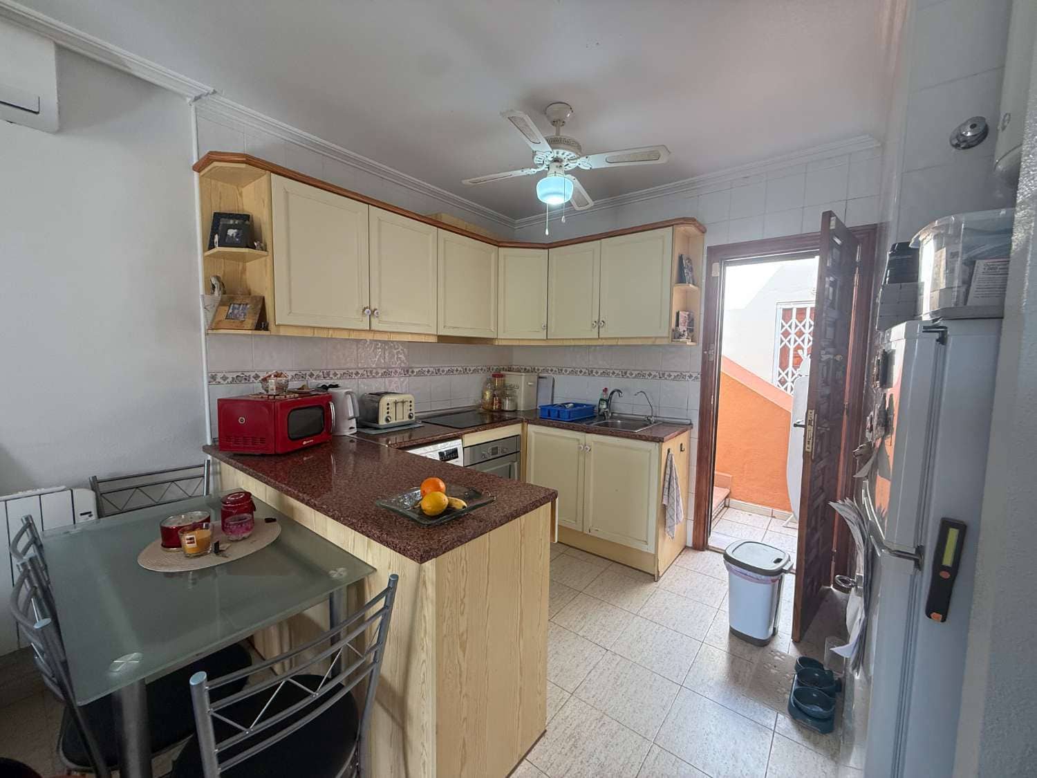 2 bedroom Beach Apartment for sale in Orihuela - € 139,000 (Ref: 9665971)