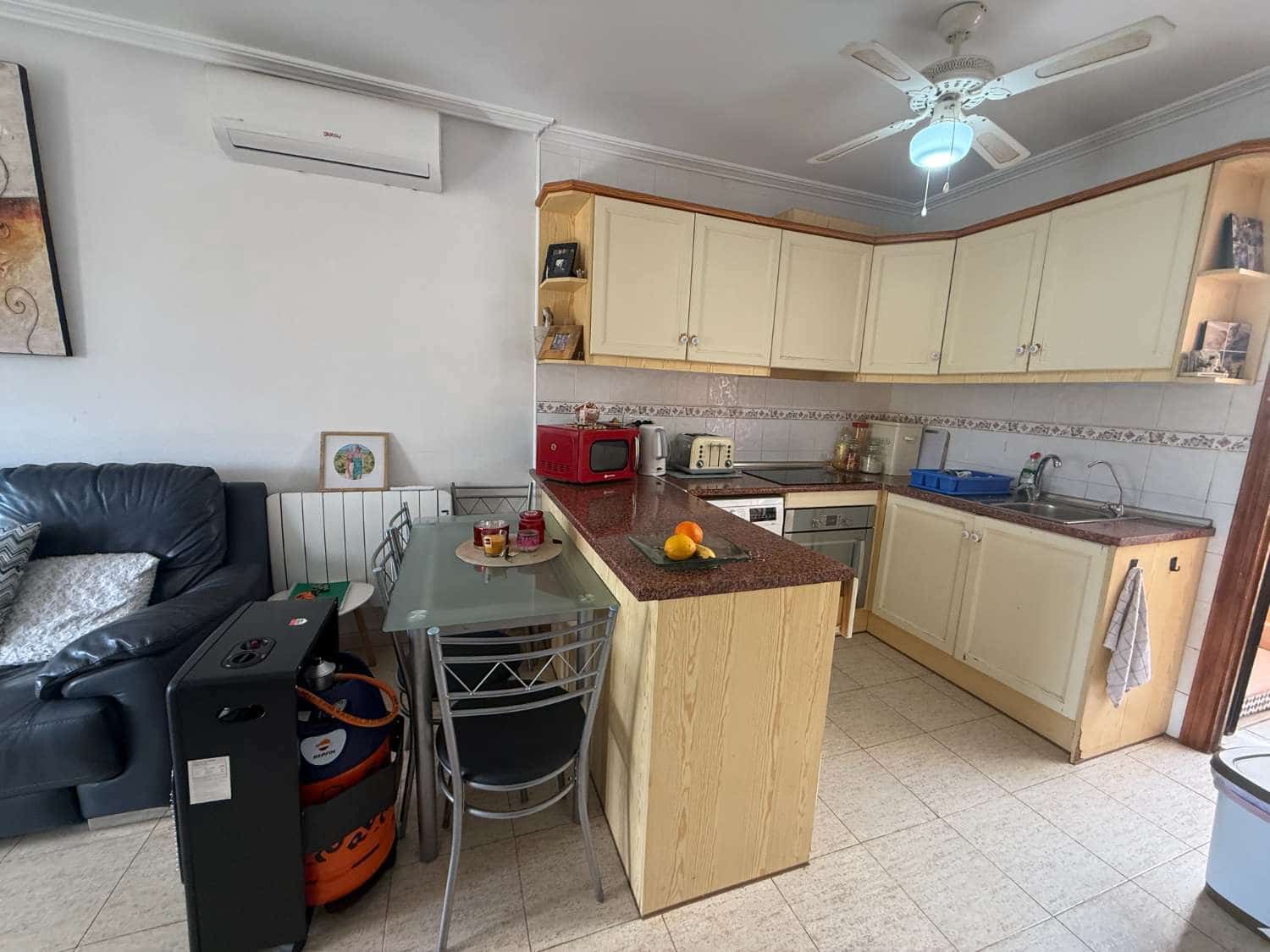 2 bedroom Beach Apartment for sale in Orihuela - € 139,000 (Ref: 9665971)