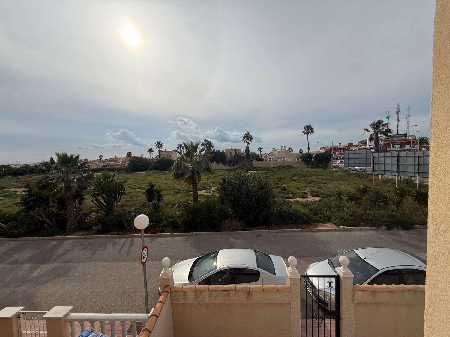 2 bedroom Beach Apartment for sale in Orihuela - € 139,000 (Ref: 9665971)