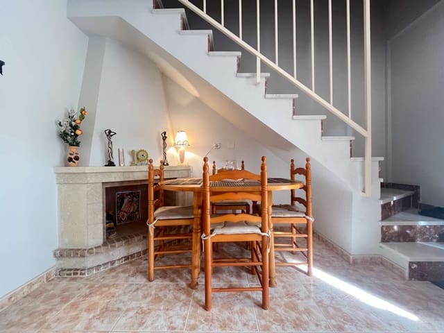 2 Zimmer Haus zu verkaufen in Orihuela mit Pool - 165.000 € (Ref: 9679519)