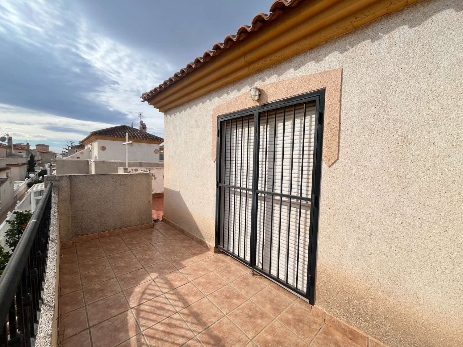 2 Zimmer Haus zu verkaufen in Orihuela mit Pool - 165.000 € (Ref: 9679519)