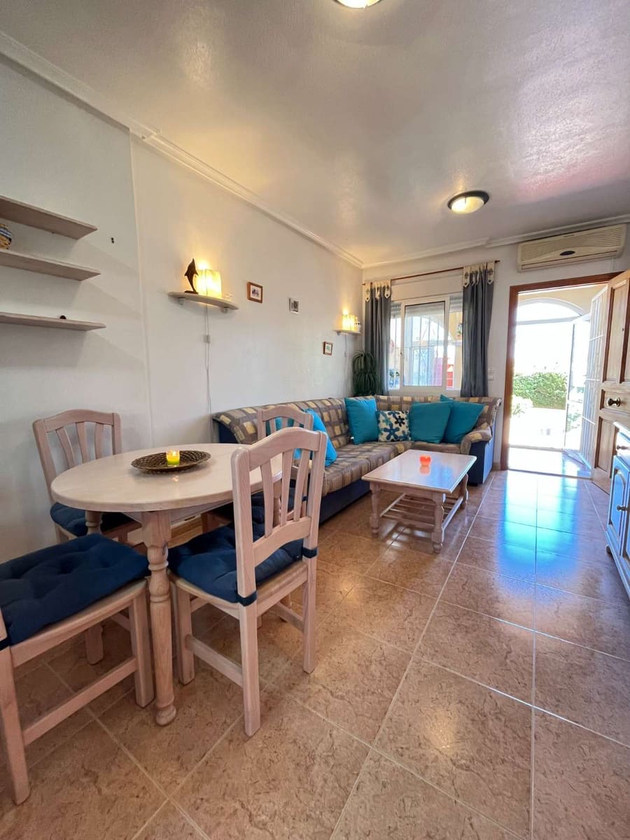 2 soverom Strandleiligheter til salgs i Orihuela med svømmebasseng - € 145 000 (Ref: 9690081)