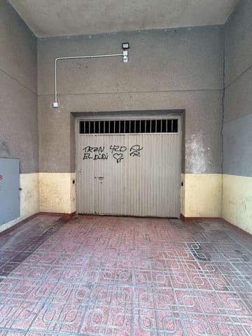 Garagem para venda em Torrevieja - 13 000 € (Ref: 9711136)