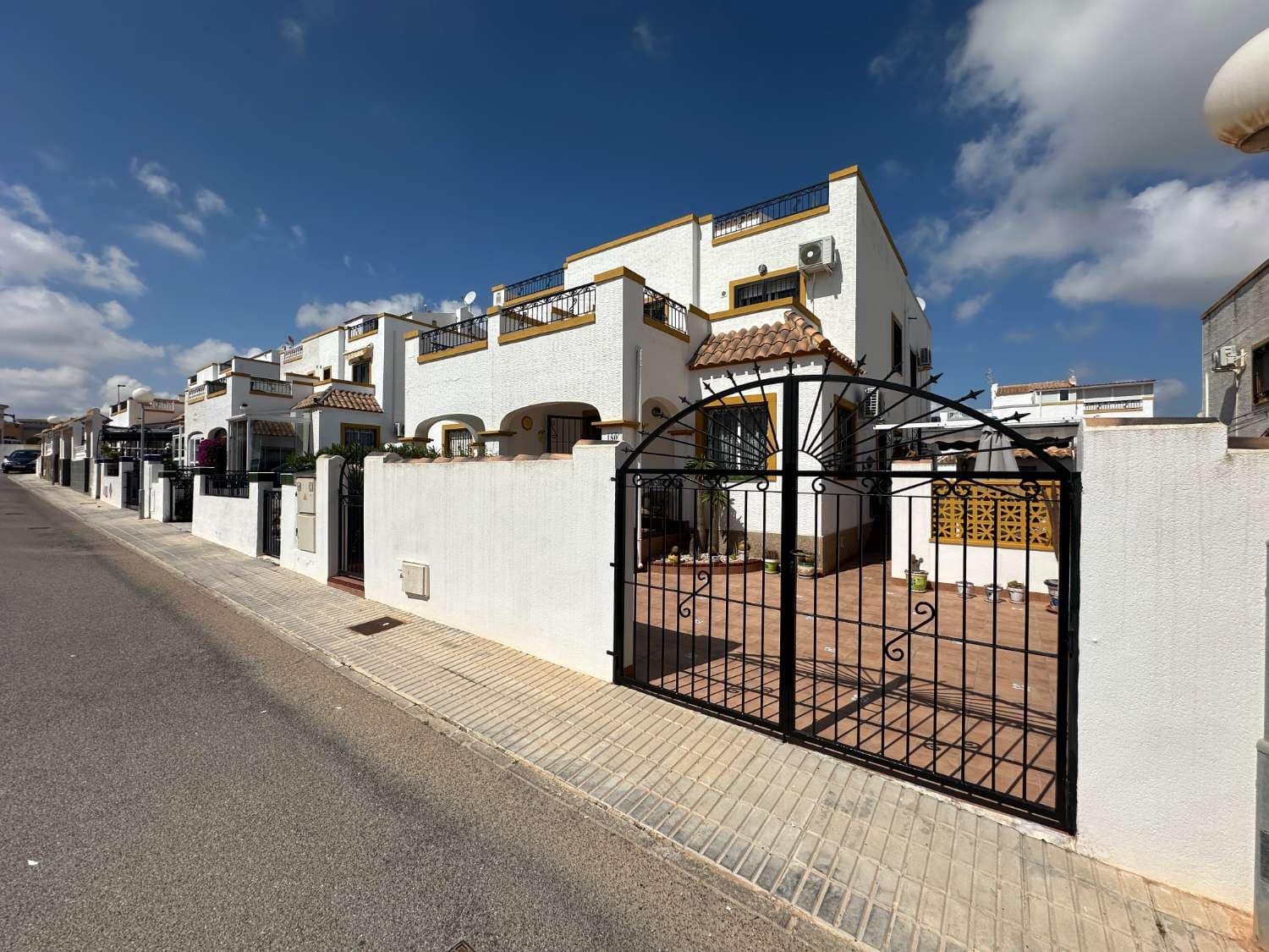 3 quarto Apartamento para venda em Orihuela com piscina - 219 000 € (Ref: 9719532)