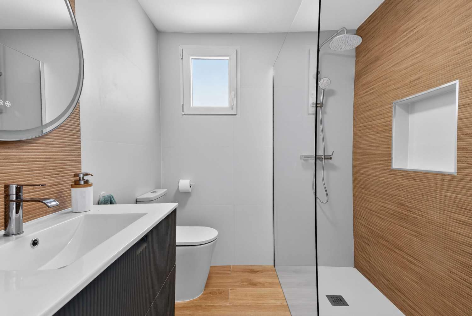 3 bedroom Bungalow for sale in Torrevieja with pool garage - € 269,000 (Ref: 9731693)