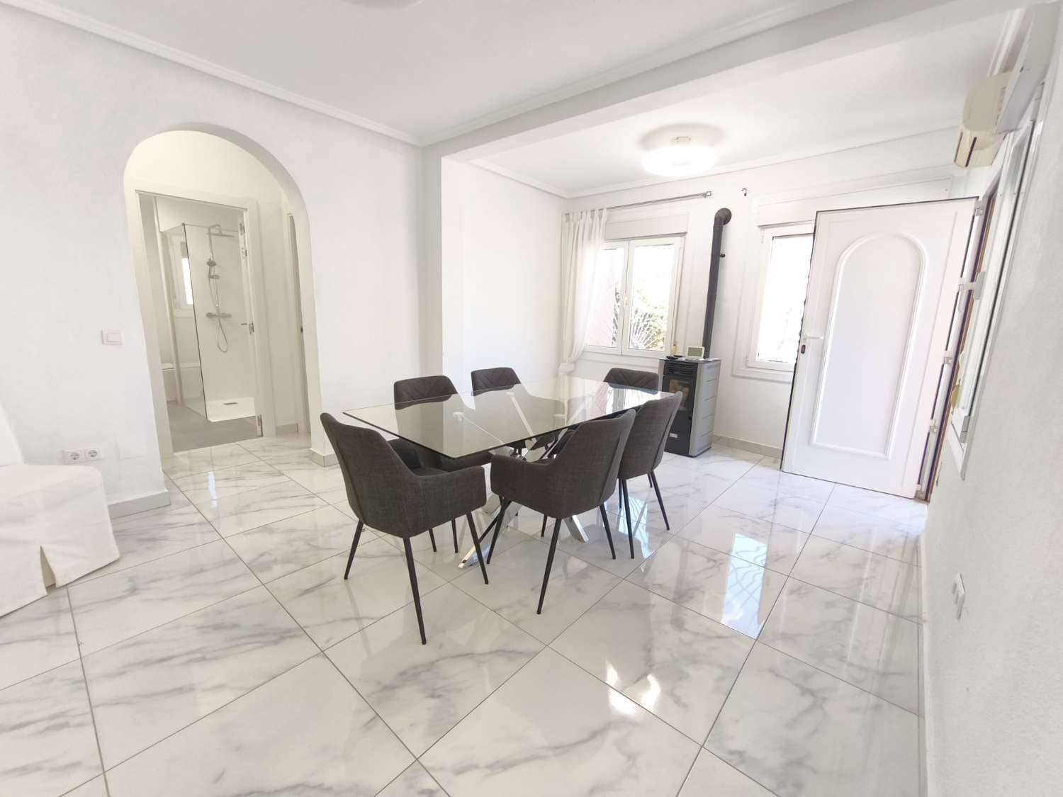 3 soveværelse Villa til salg i Ciudad Quesada med swimmingpool garage - € 425.000 (Ref: 9751635)