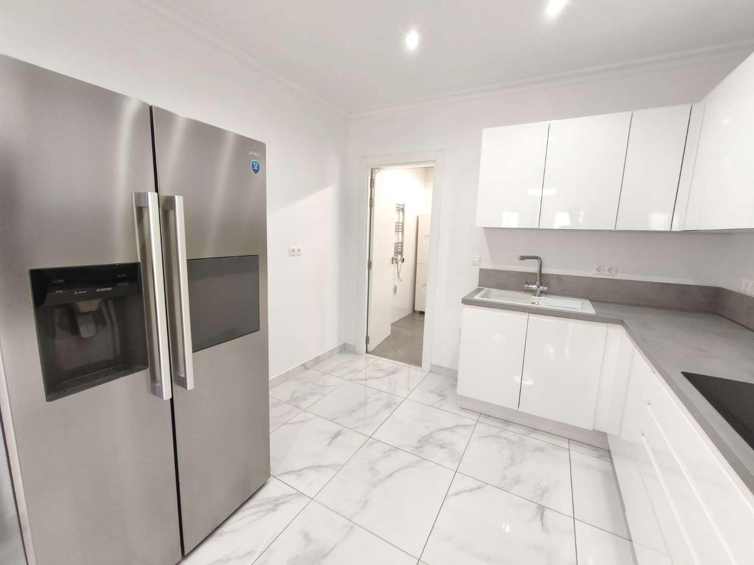 3 soveværelse Villa til salg i Ciudad Quesada med swimmingpool garage - € 425.000 (Ref: 9751635)