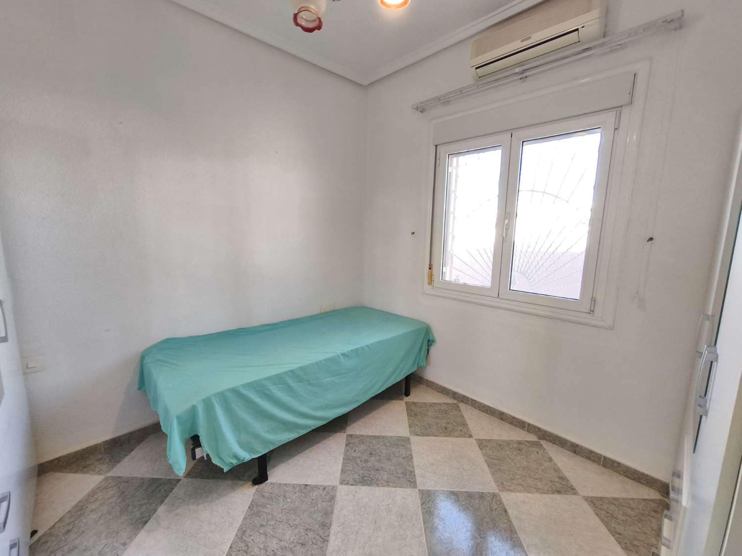 3 soveværelse Villa til salg i Ciudad Quesada med swimmingpool garage - € 425.000 (Ref: 9751635)