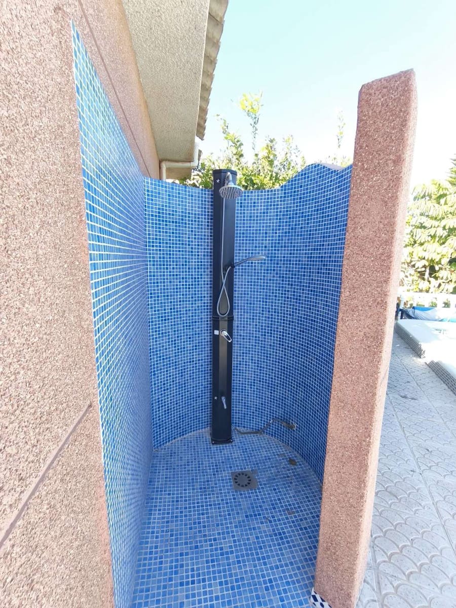 3 soveværelse Villa til salg i Ciudad Quesada med swimmingpool garage - € 425.000 (Ref: 9751635)