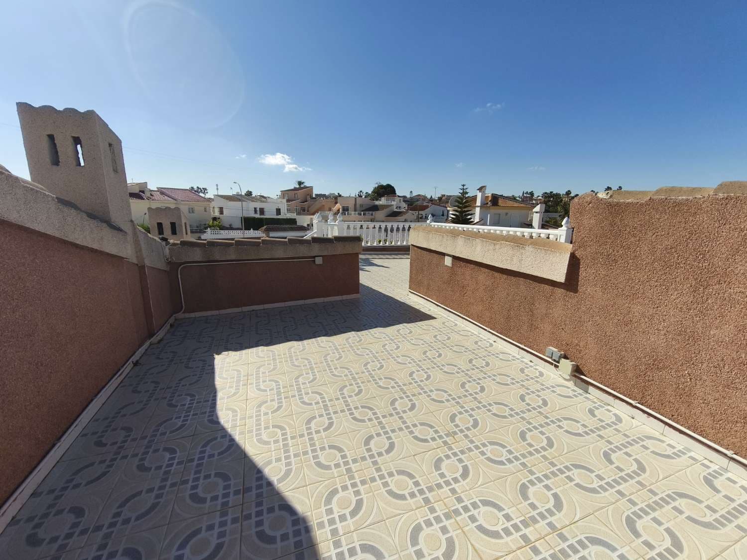 3 soveværelse Villa til salg i Ciudad Quesada med swimmingpool garage - € 425.000 (Ref: 9751635)