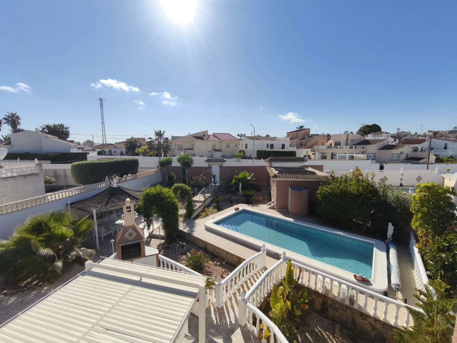 3 soveværelse Villa til salg i Ciudad Quesada med swimmingpool garage - € 425.000 (Ref: 9751635)