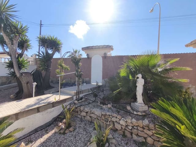 3 soveværelse Villa til salg i Ciudad Quesada, Rojales med swimmingpool garage - € 425.000 (Ref: 9751635)