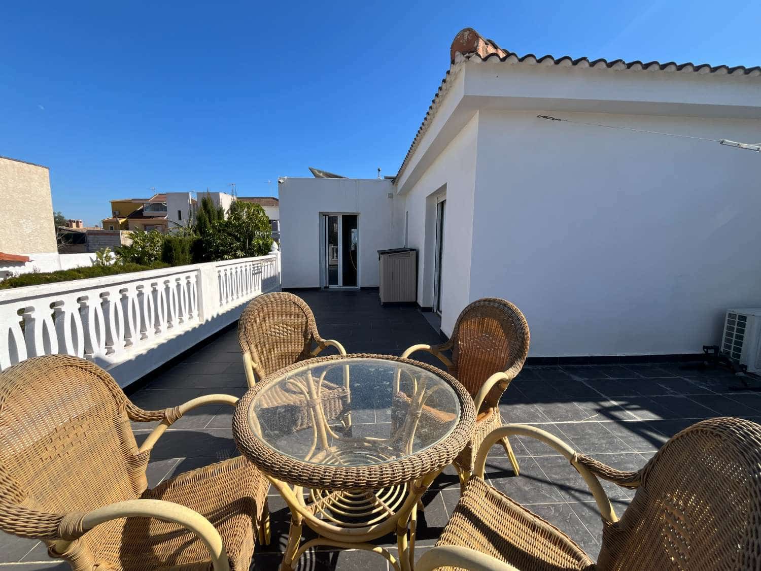 3 bedroom Villa for sale in Torrevieja with pool - € 585,000 (Ref: 9751636)