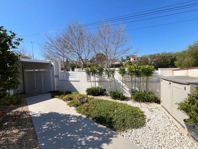 3 camera da letto Villa in vendita in Torrevieja con piscina - 585.000 € (Rif: 9751636)