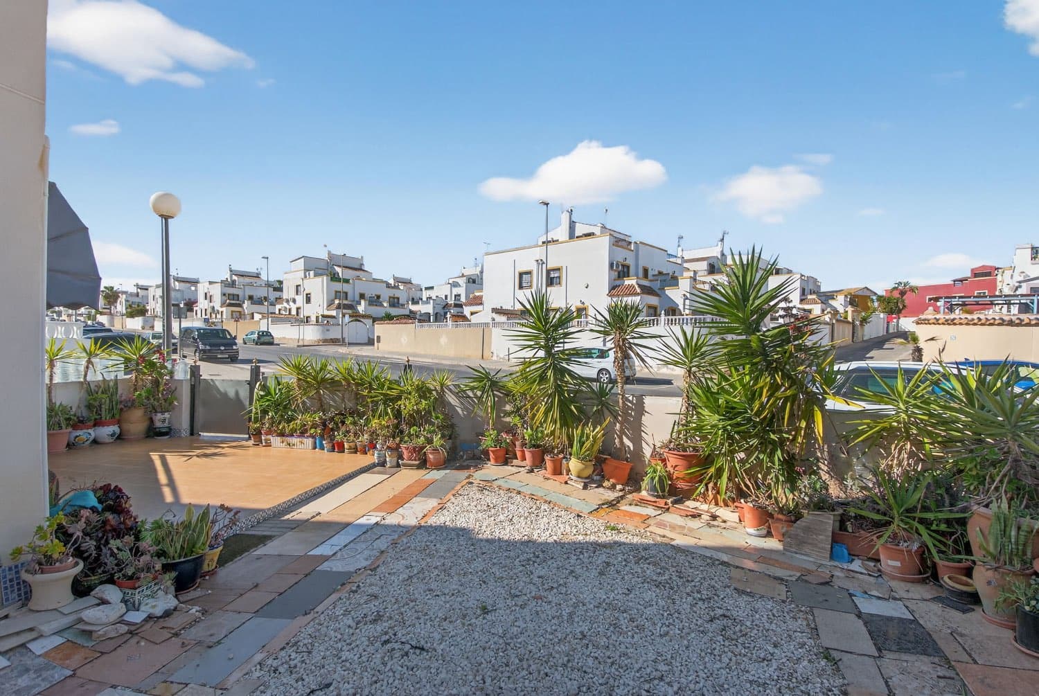 2 bedroom Beach Apartment for sale in Orihuela with pool - € 159,000 (Ref: 9751637)