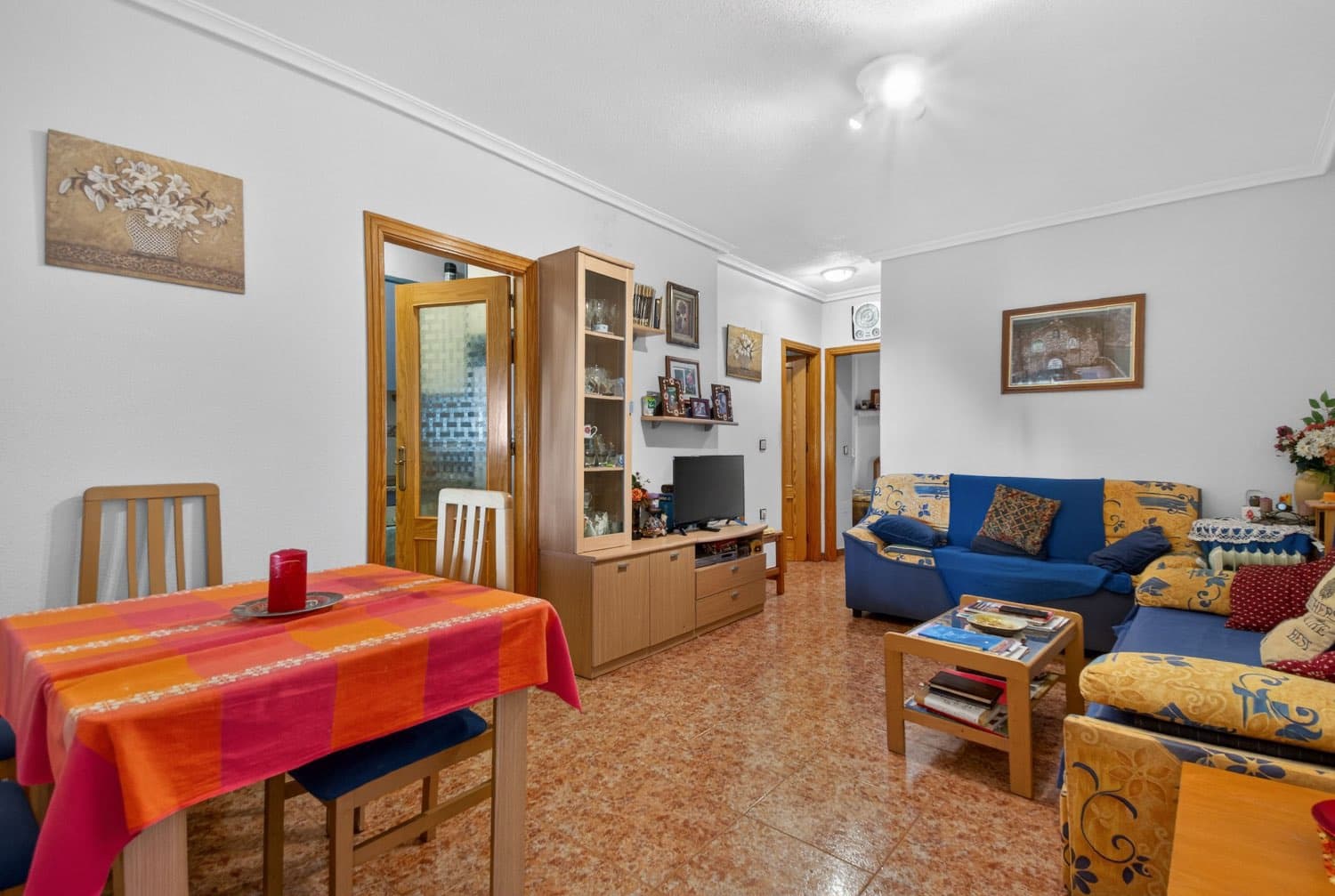 2 bedroom Beach Apartment for sale in Orihuela with pool - € 159,000 (Ref: 9751637)