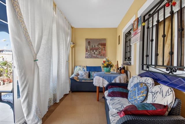 2 camera da letto Appartamento sulla Spiaggia in vendita in Orihuela con piscina - 159.000 € (Rif: 9751637)