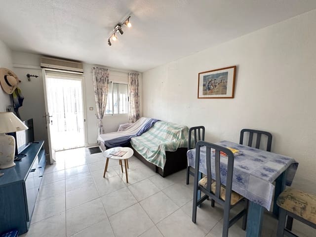 2 soveværelse Strandlejlighed til salg i Orihuela med swimmingpool - € 169.000 (Ref: 9751638)