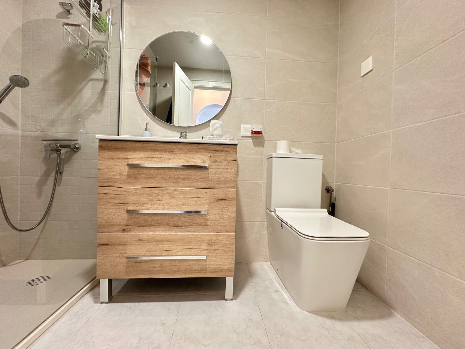 2 bedroom Beach Apartment for sale in Orihuela with pool - € 169,000 (Ref: 9751638)