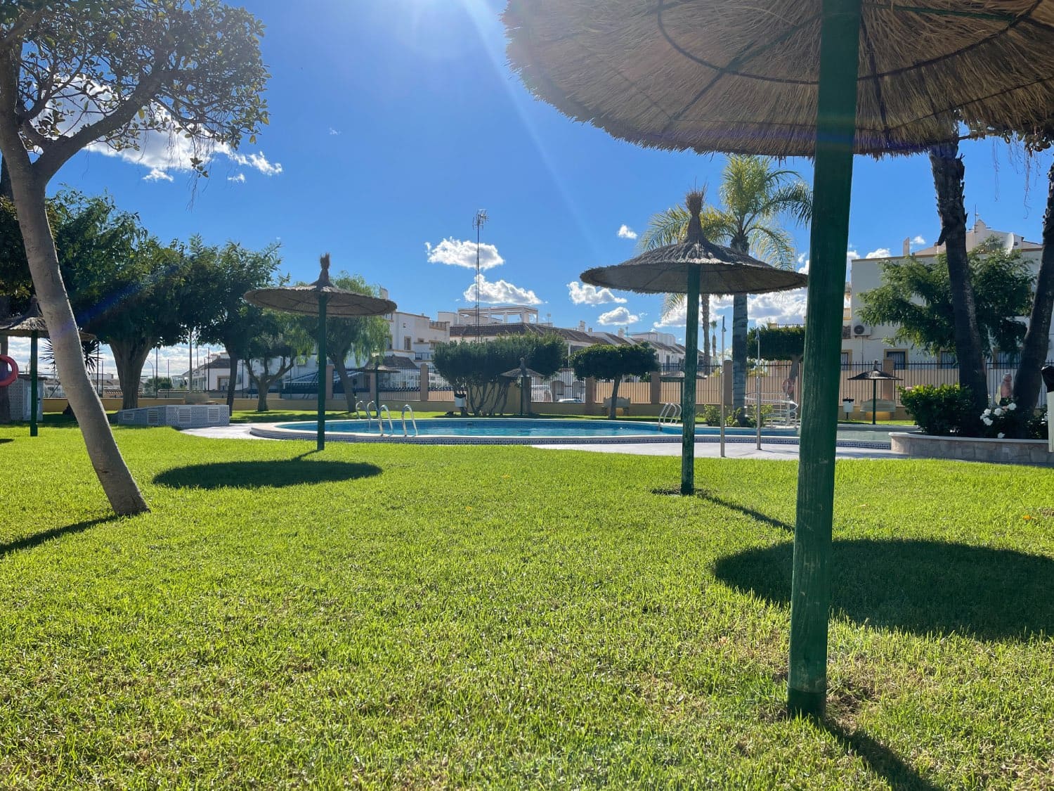 2 bedroom Beach Apartment for sale in Orihuela with pool - € 169,000 (Ref: 9751638)